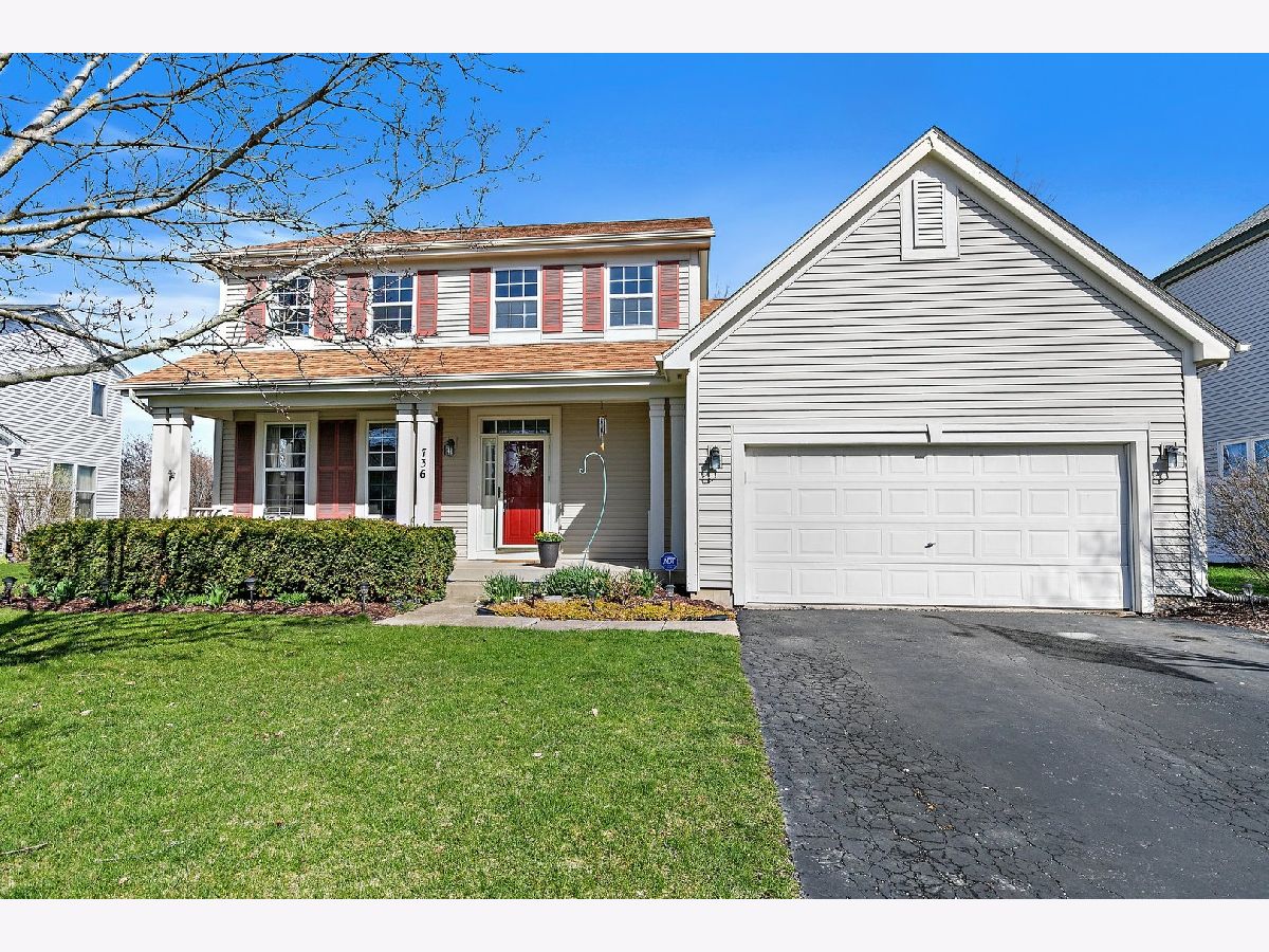 Homes Sold Columbine Square Elgin Illinois, 736 Red Barn