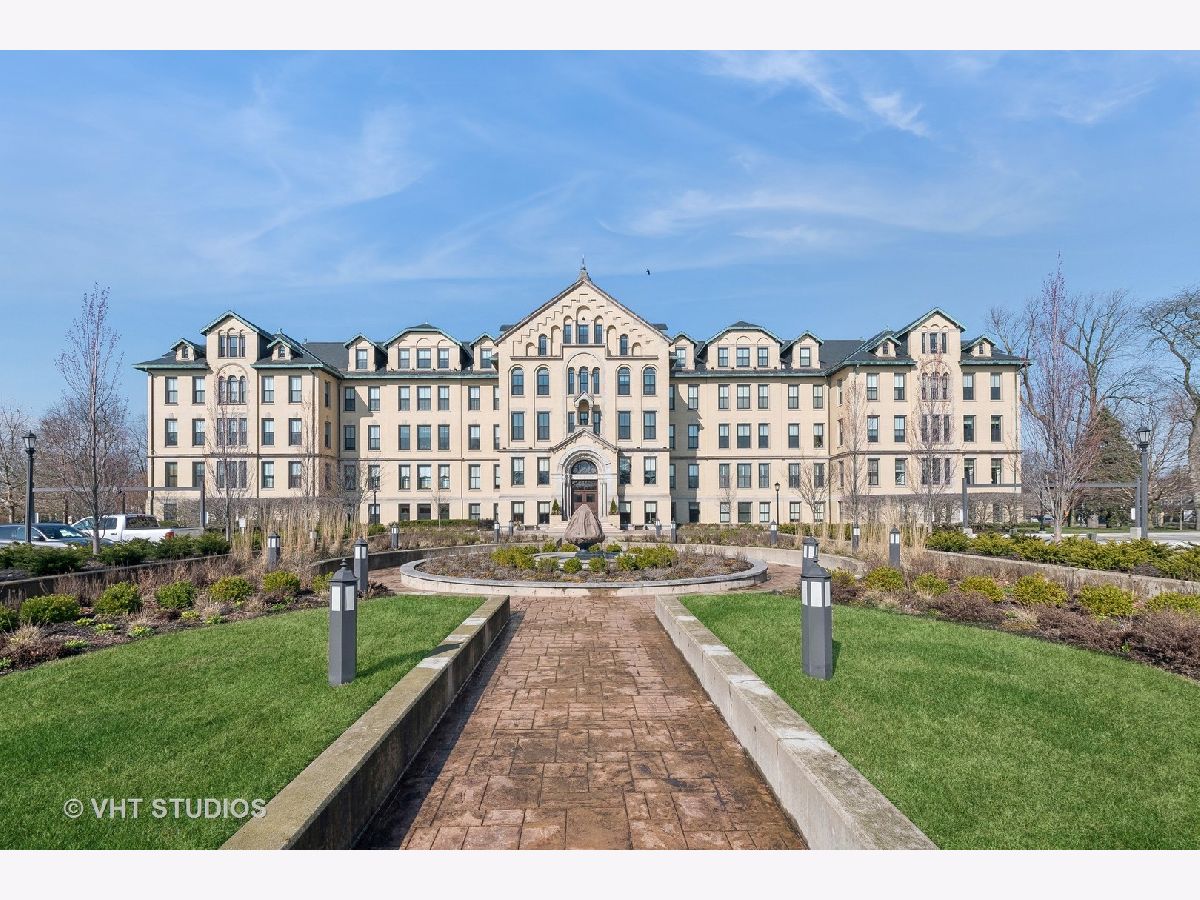 Condominiums Sold Mallinckrodt In The Park Wilmette Illinois, 1041 Ridge