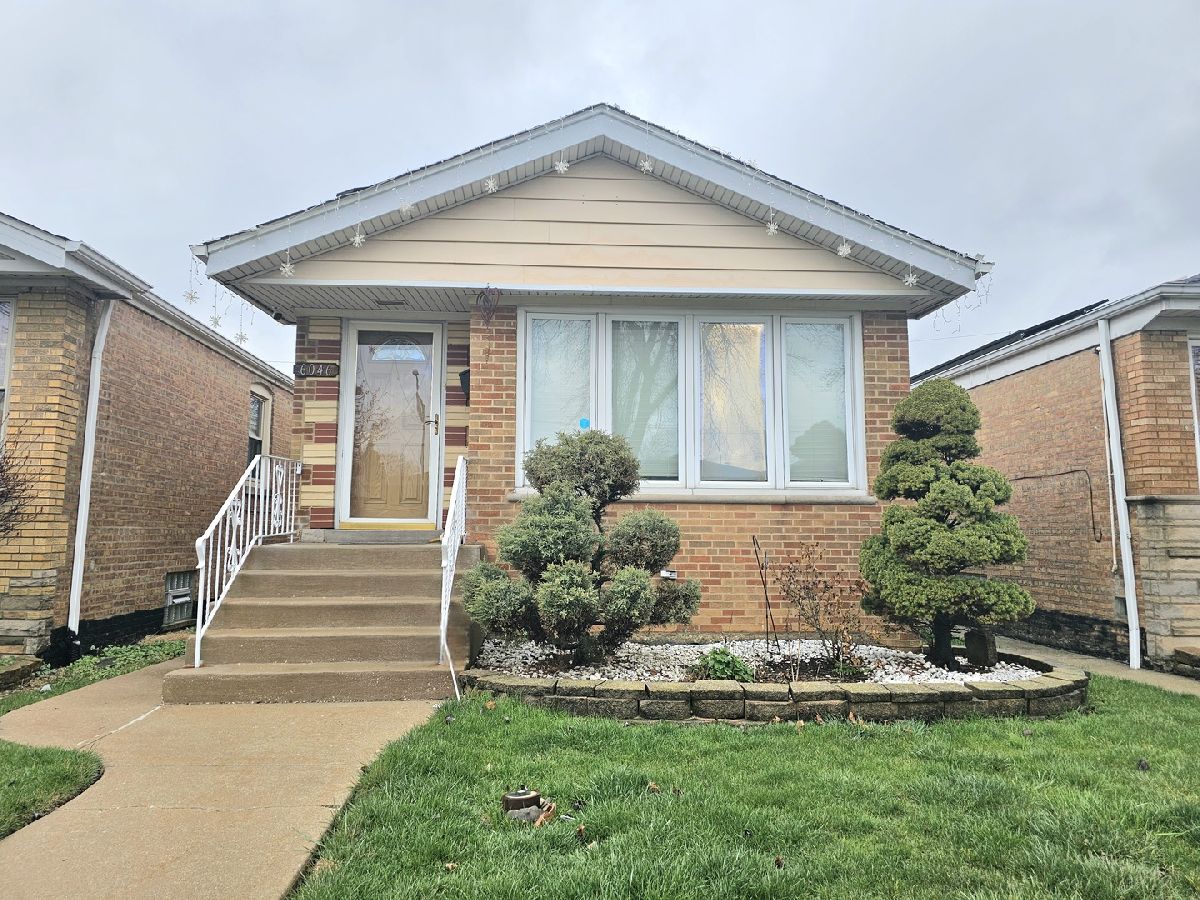 Homes & Condominiums Sold Clear Ridge Chicago Illinois, 6046 Normandy