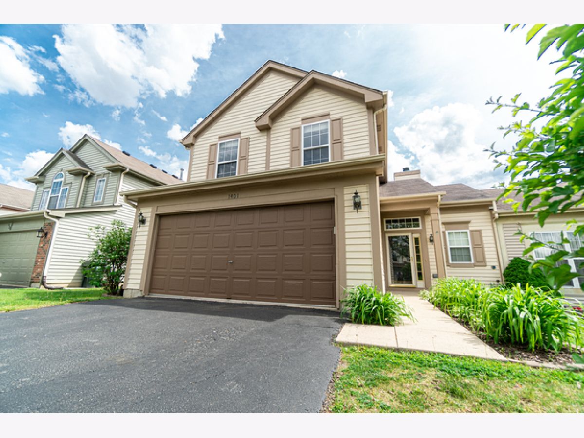 Homes & Townhomes Rented Cambridge Country North Mundelein Illinois, 1401 Manchester