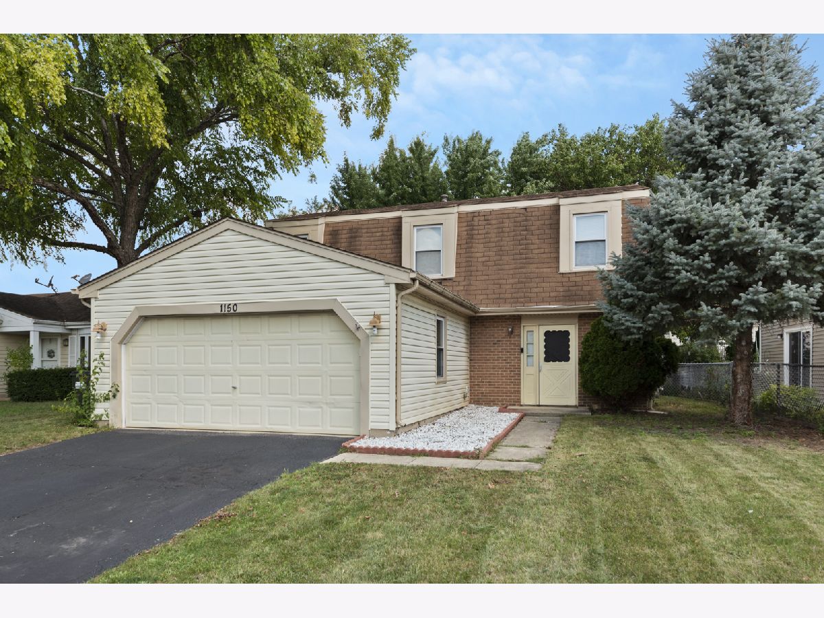 Homes & Condos & Townhomes Rented Waterbury Roselle Illinois, 1150 Singleton