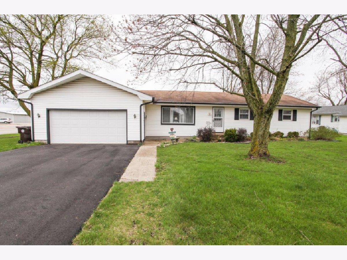  Sold Wapella Illinois, 1 Thomas