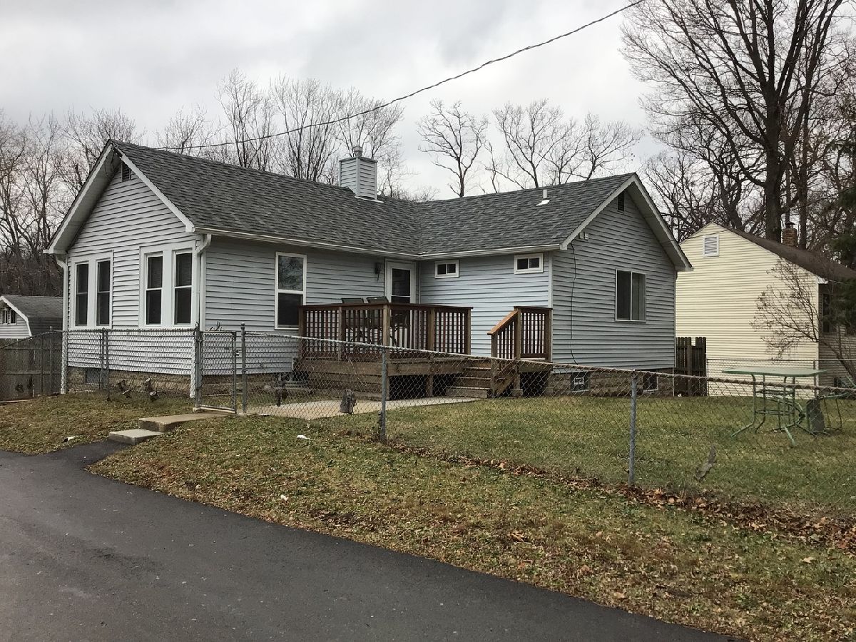  Rented Spring Grove Illinois, 39457 Hickory
