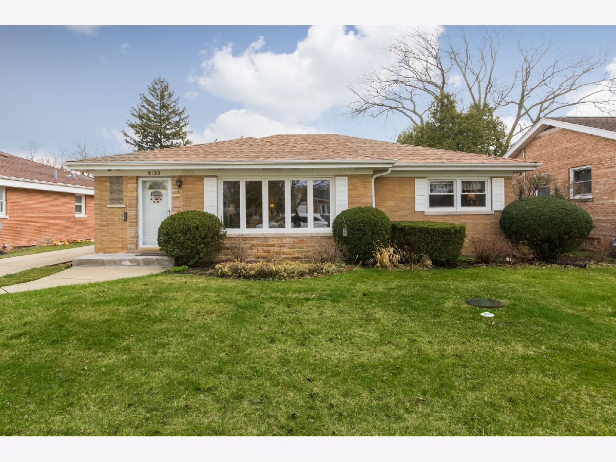Homes Sold Grennan Heights Niles Illinois, 8139 Octavia