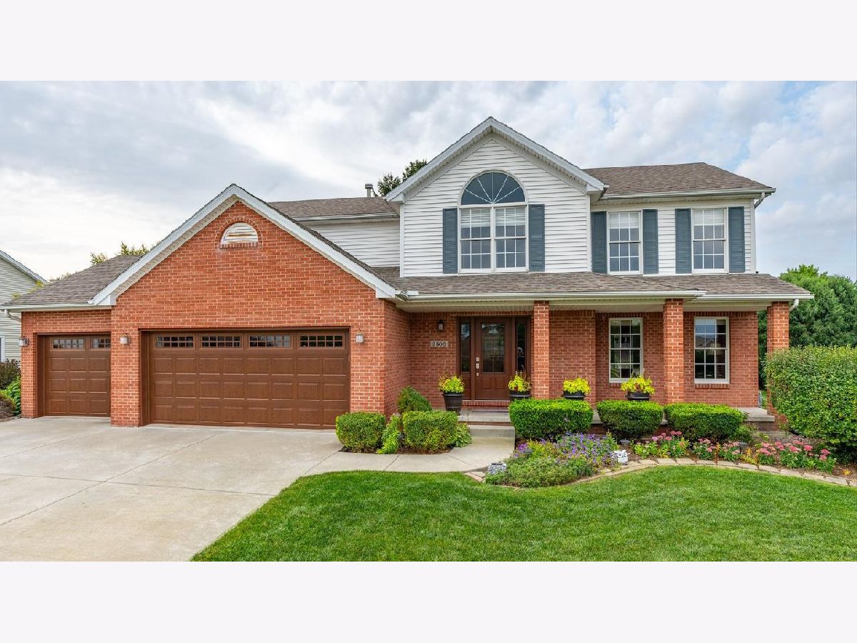 Homes & Condos & Townhomes Sold Garling Heights Bloomington Illinois, 2503 Kara