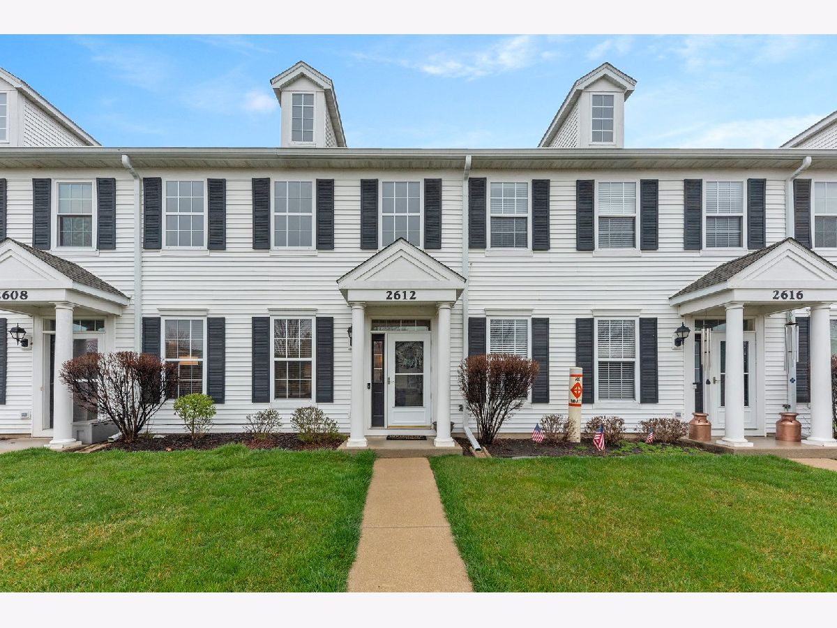 Townhomes & Condos Sold Washington Square Aurora Illinois, 2612 Providence