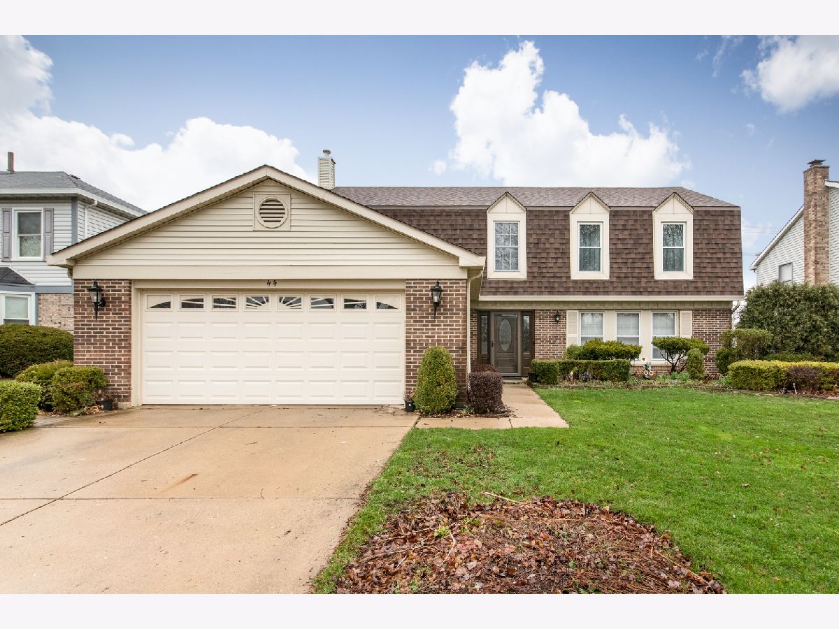 Homes Sold Astor Place Buffalo Grove Illinois, 44 Canterbury