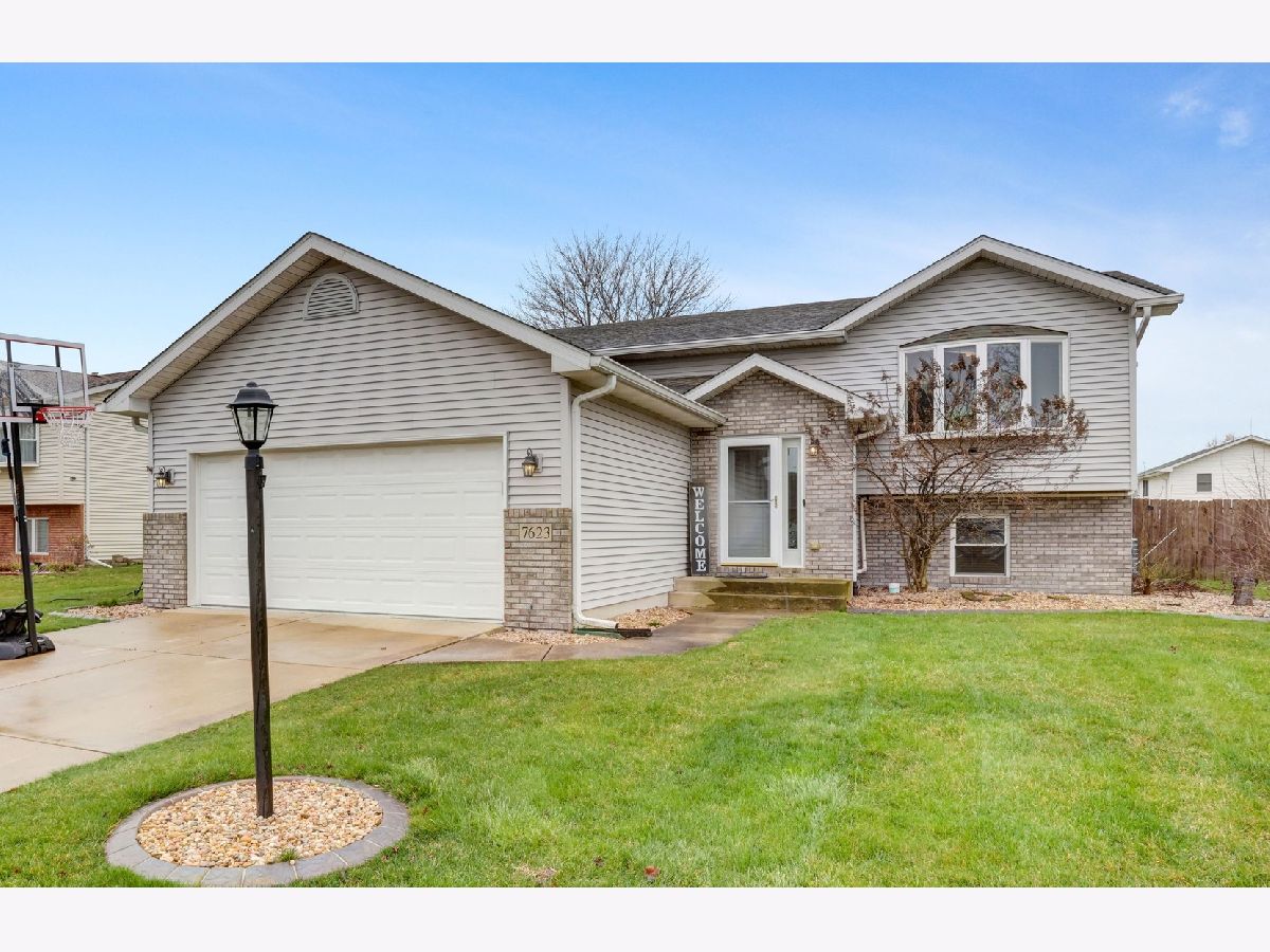  Sold Hobart Indiana, 7623 Eider