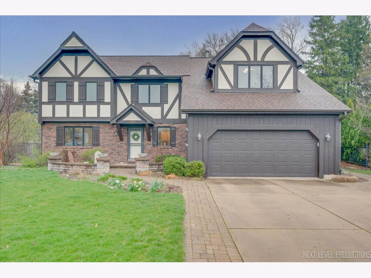 Homes Sold Dover Ridge Geneva Illinois, 1745 Southampton