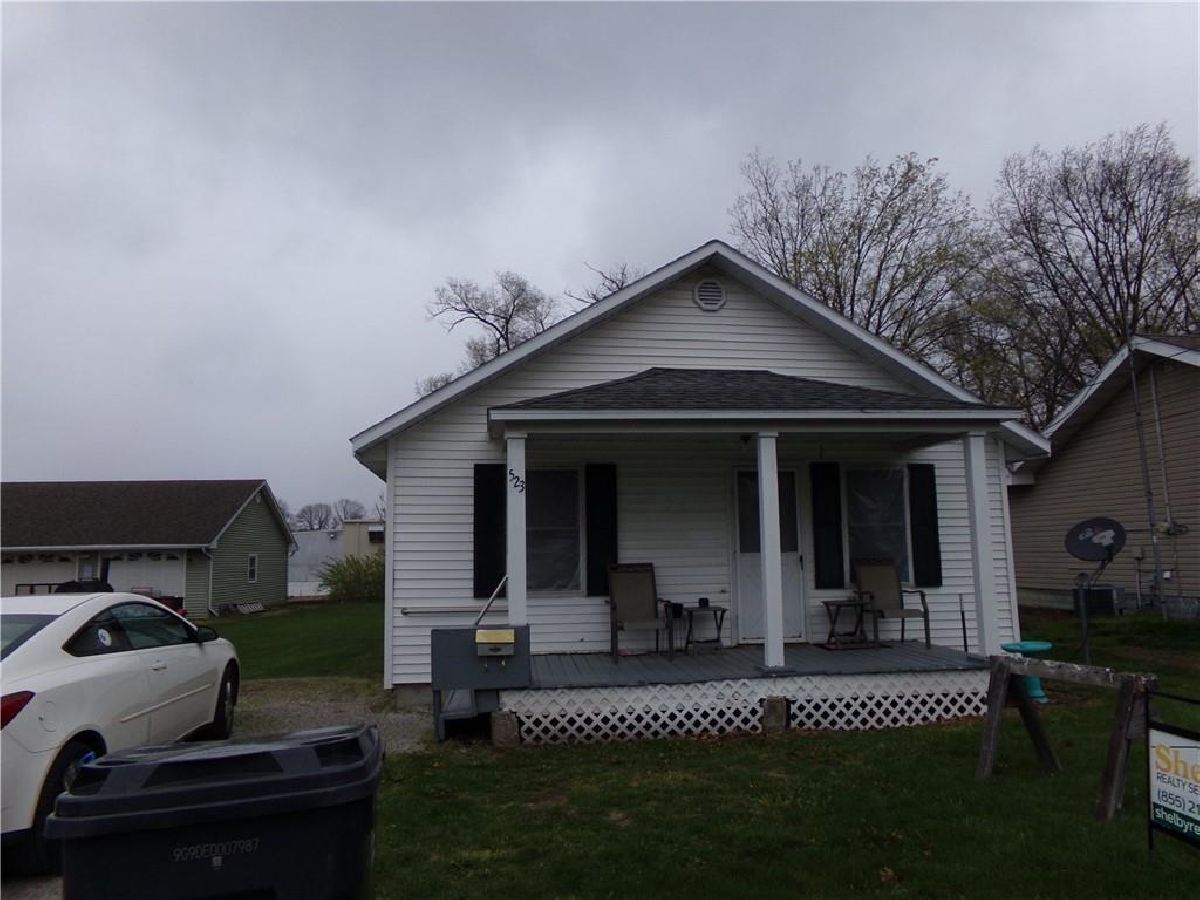  Sold Shelbyville Illinois, 523 South 7th