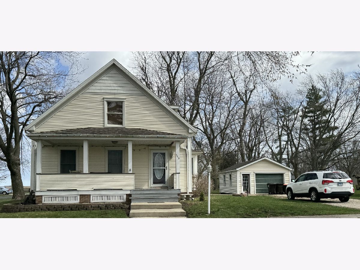  Sold Wapella Illinois, 518 Oak