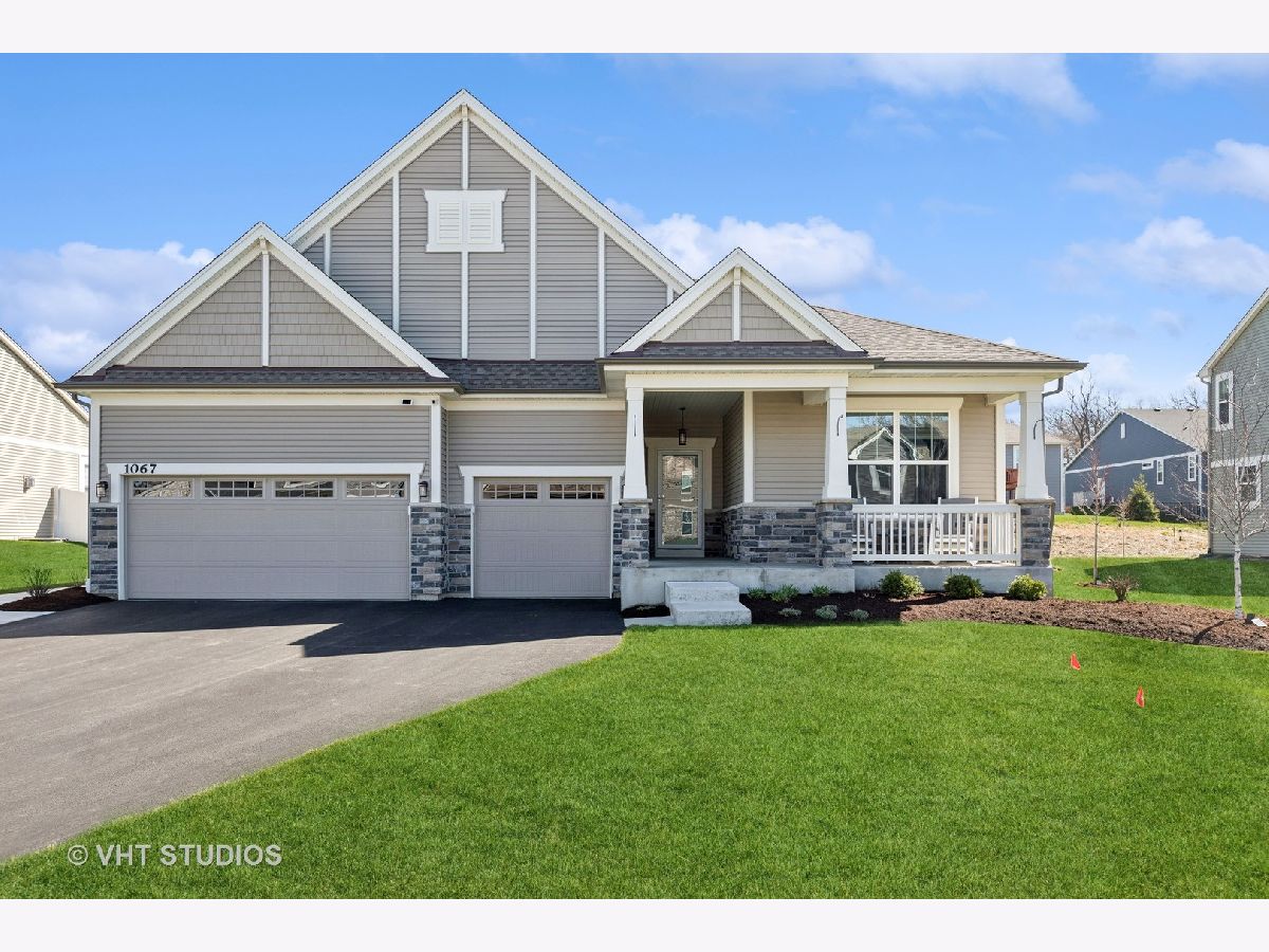 Homes Sold Andare At Woodlore Estates Crystal Lake Illinois, 1067 Sugar Maple