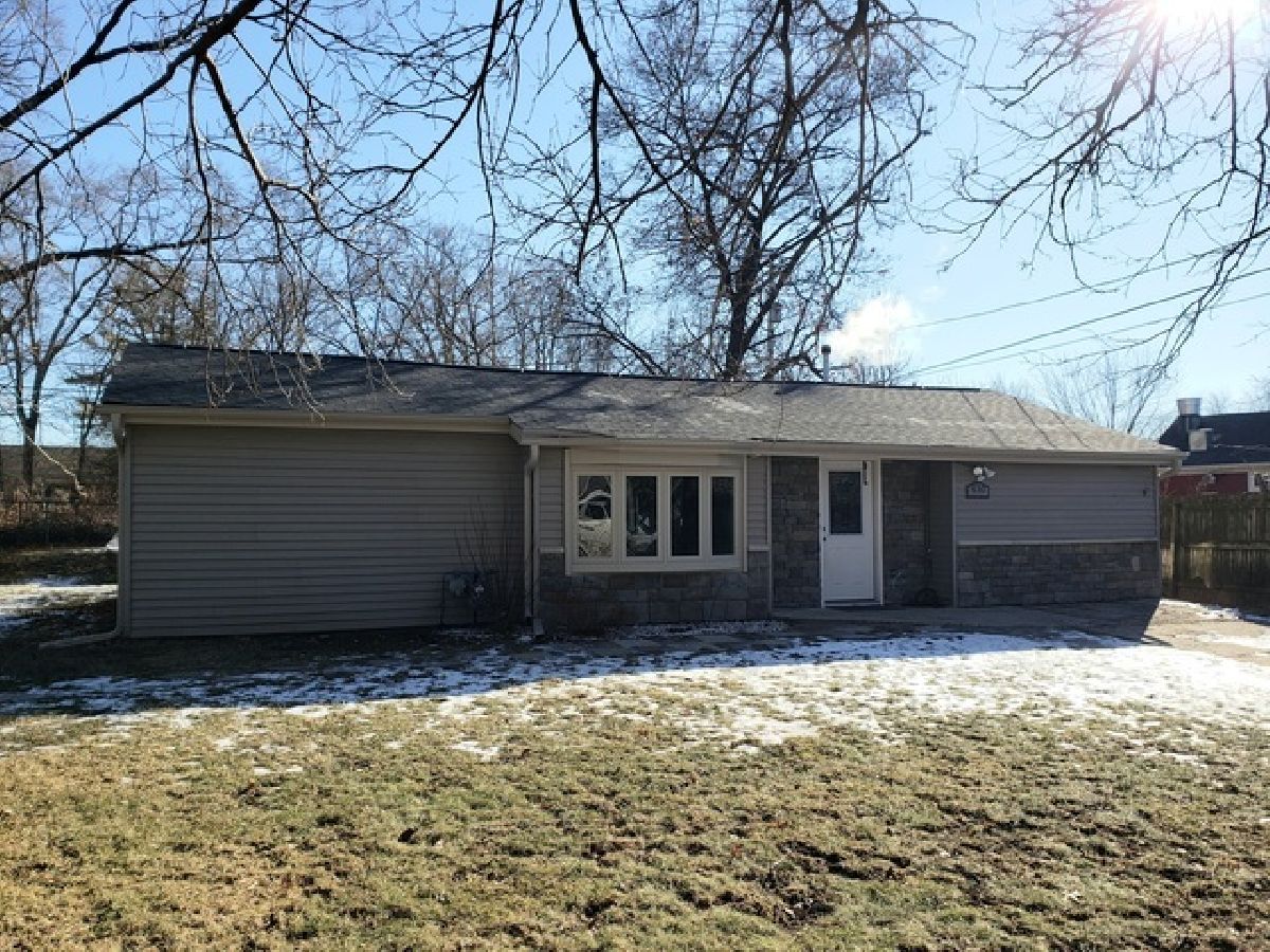 Homes Rented Lilymoore Mchenry Illinois, 410 Magnolia