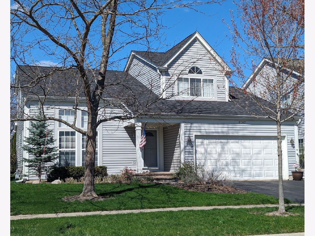 Homes & Condos & Townhomes Sold Fairway Ridge Gurnee Illinois, 6182 Brookstone