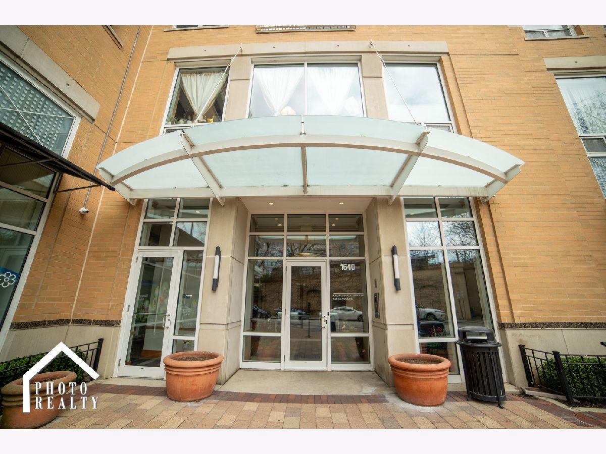 Condominiums Rented Church Street Station Evanston Illinois, 1640 Maple