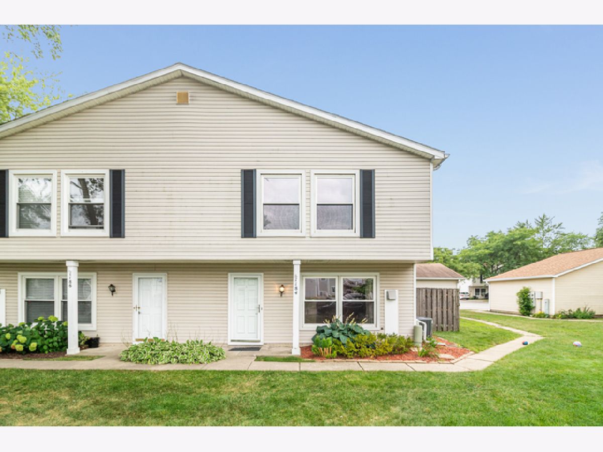 Townhomes & Condos Sold Heritage Manor Palatine Illinois, 1184 Candlenut
