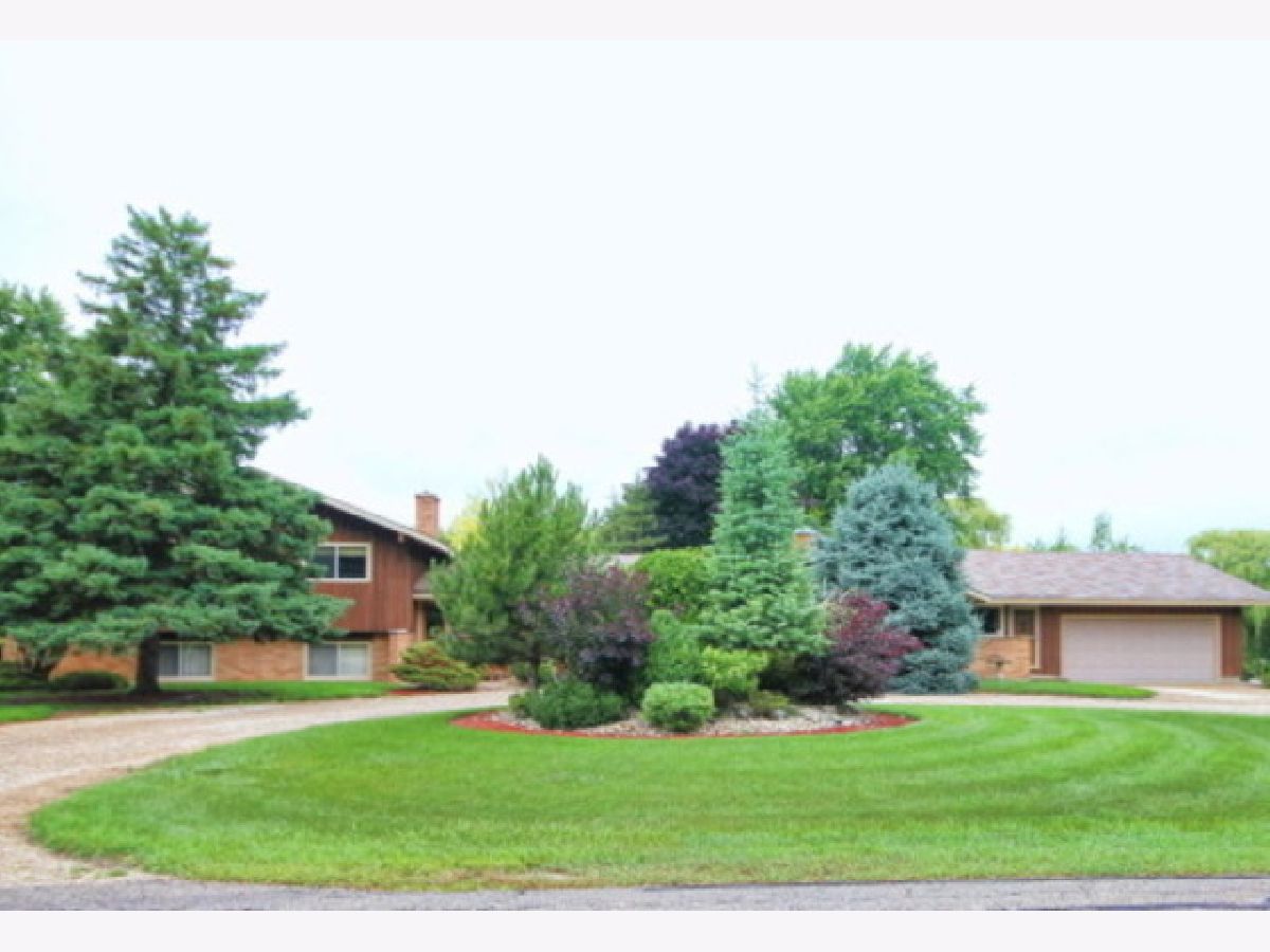 Homes Sold Bull Creek Libertyville Illinois, 1318 Country
