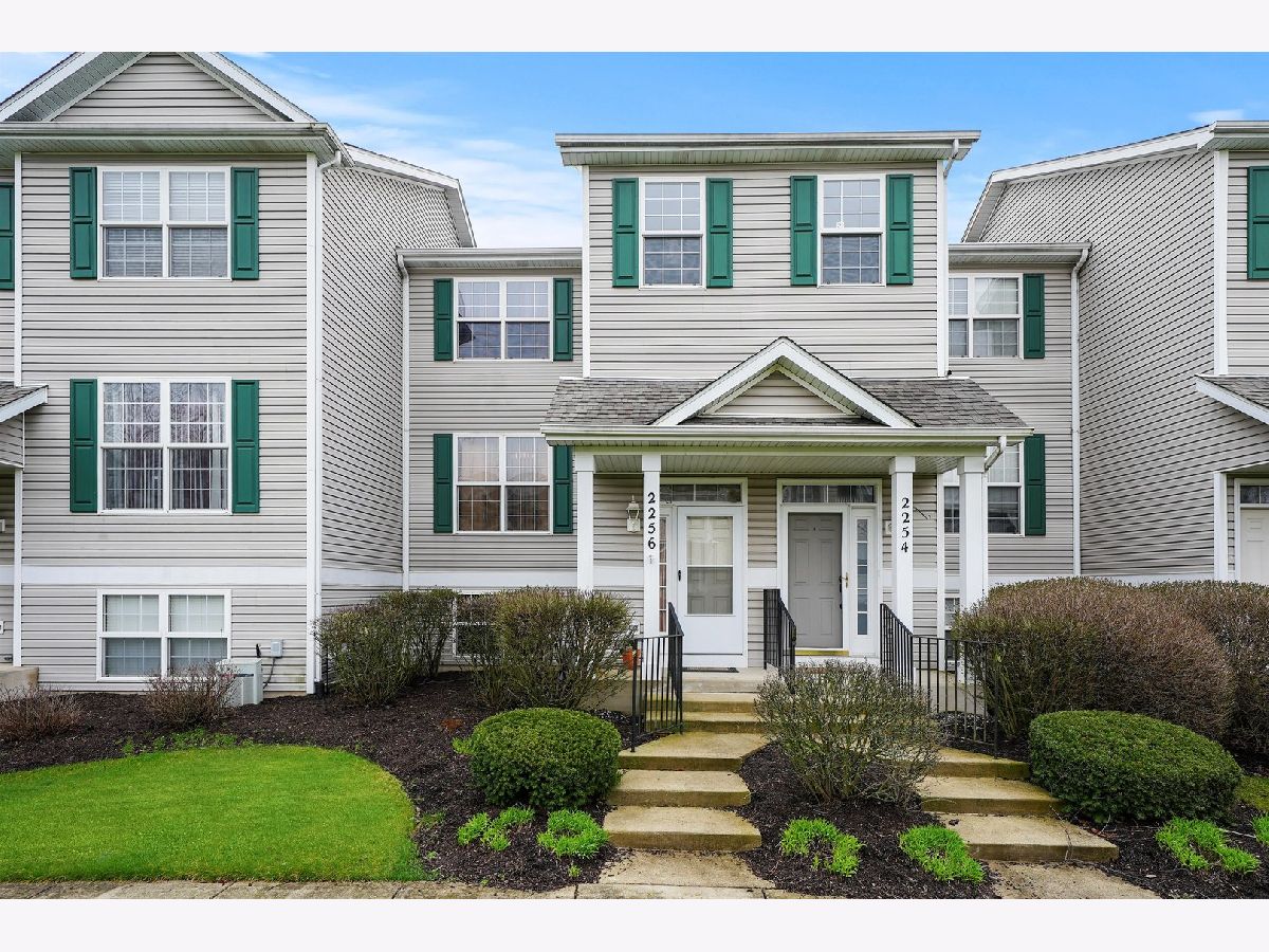 Homes & Townhomes Sold Wexford Joliet Illinois, 2256 Graystone