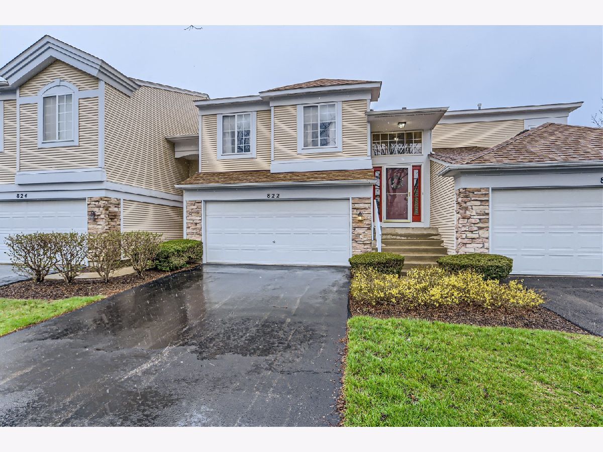 Townhomes & Condos Sold Sierra Ridge Elgin Illinois, 822 Coronado