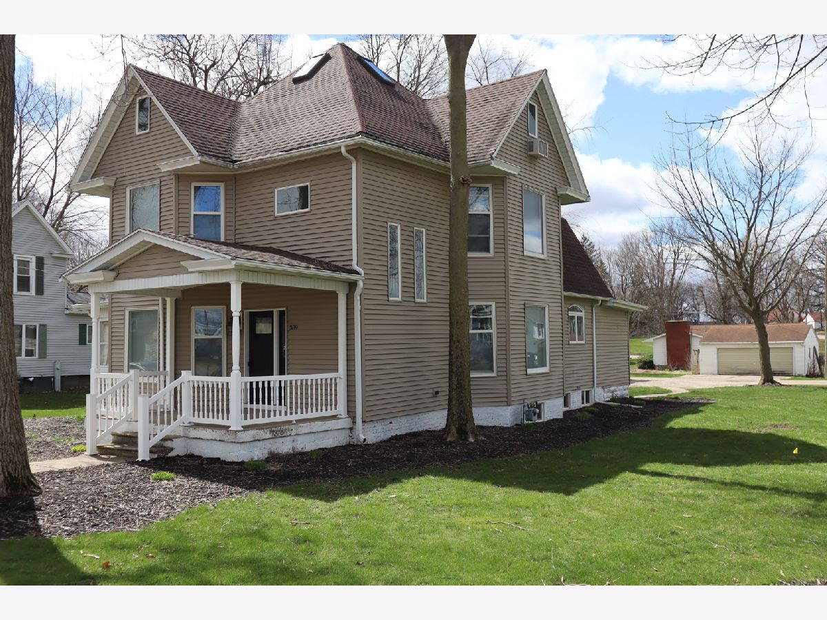  Sold Walnut Illinois, 309 Heaton
