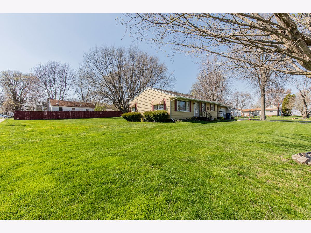  Sold Sheffield Illinois, 633 Park