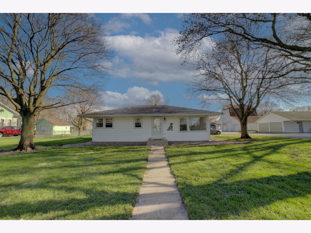  Sold Crescent City Illinois, 201 Union