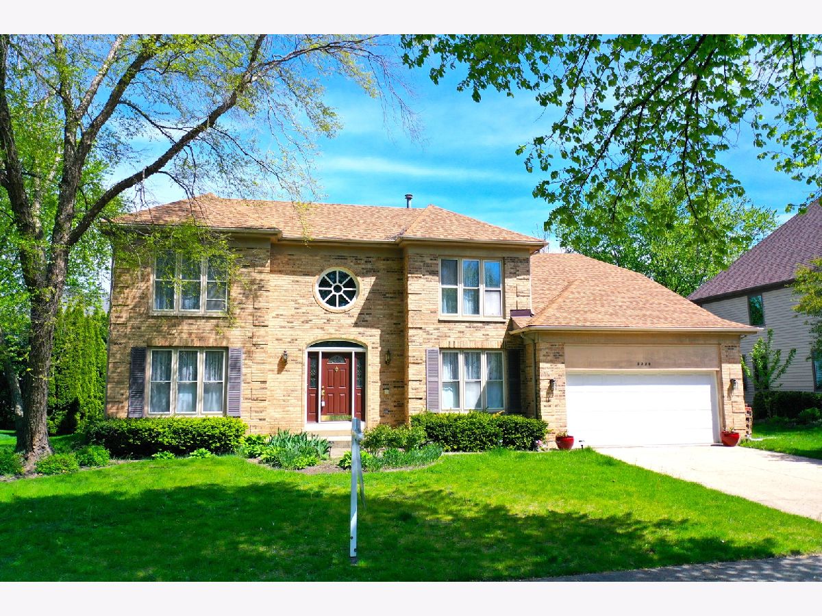 Homes Sold Glenmoor Algonquin Illinois, 2220 Crabtree