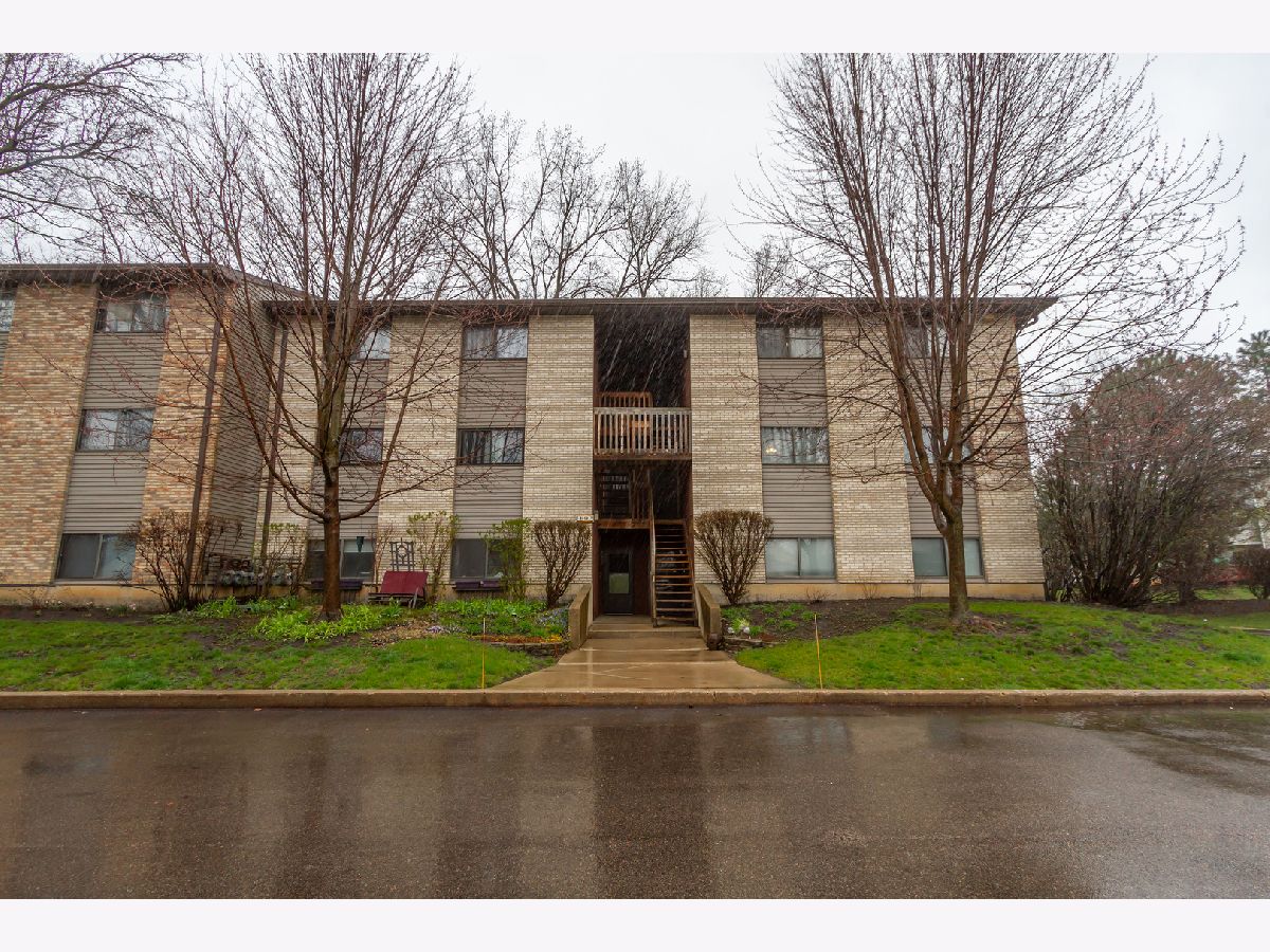Condominiums Sold Regency South Elgin Illinois, 2350 South