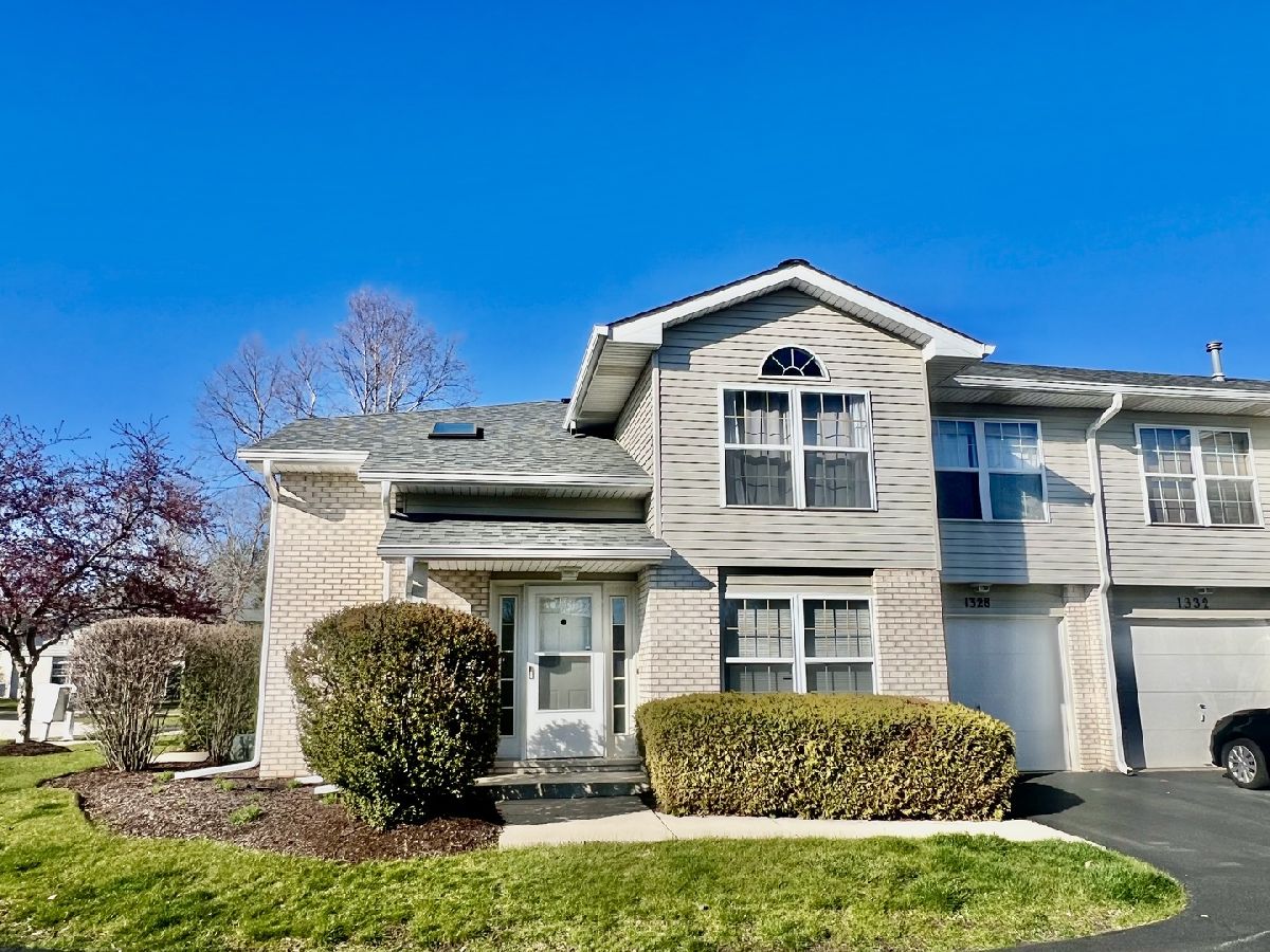 Townhomes Sold Riverbrook Naperville Illinois, 1328 Sugar