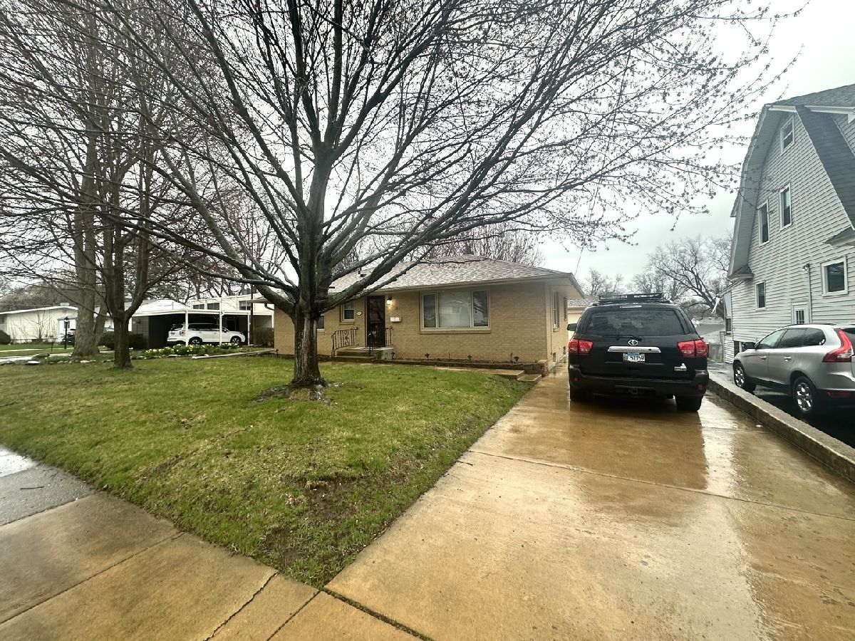  Rented Rockford Illinois, 203 Warren
