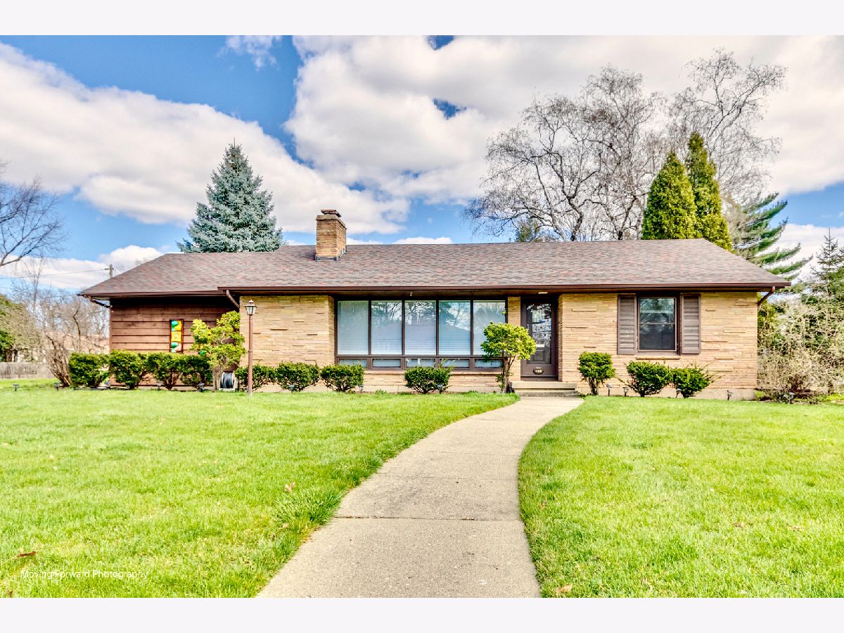 Homes & Condos & Townhomes Sold Wing Park Manor Elgin Illinois, 369 Wing Park