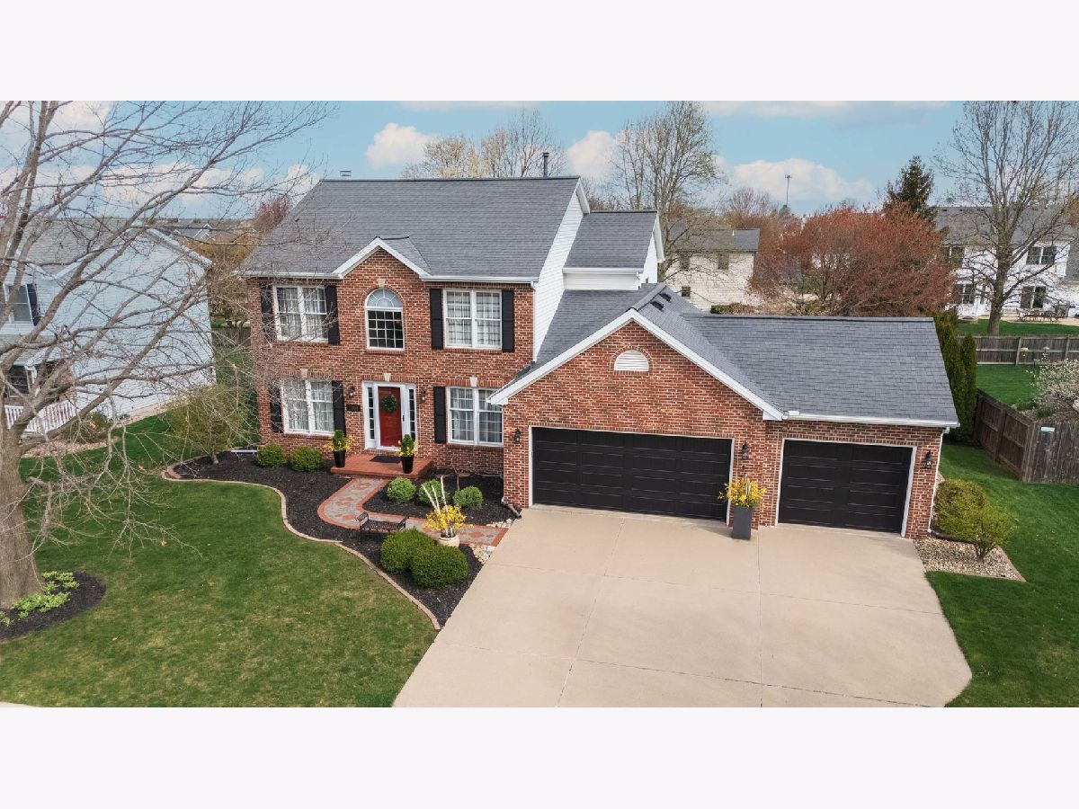 Homes & Condos & Townhomes Sold Eagle Crest Bloomington Illinois, 3304 Barrington