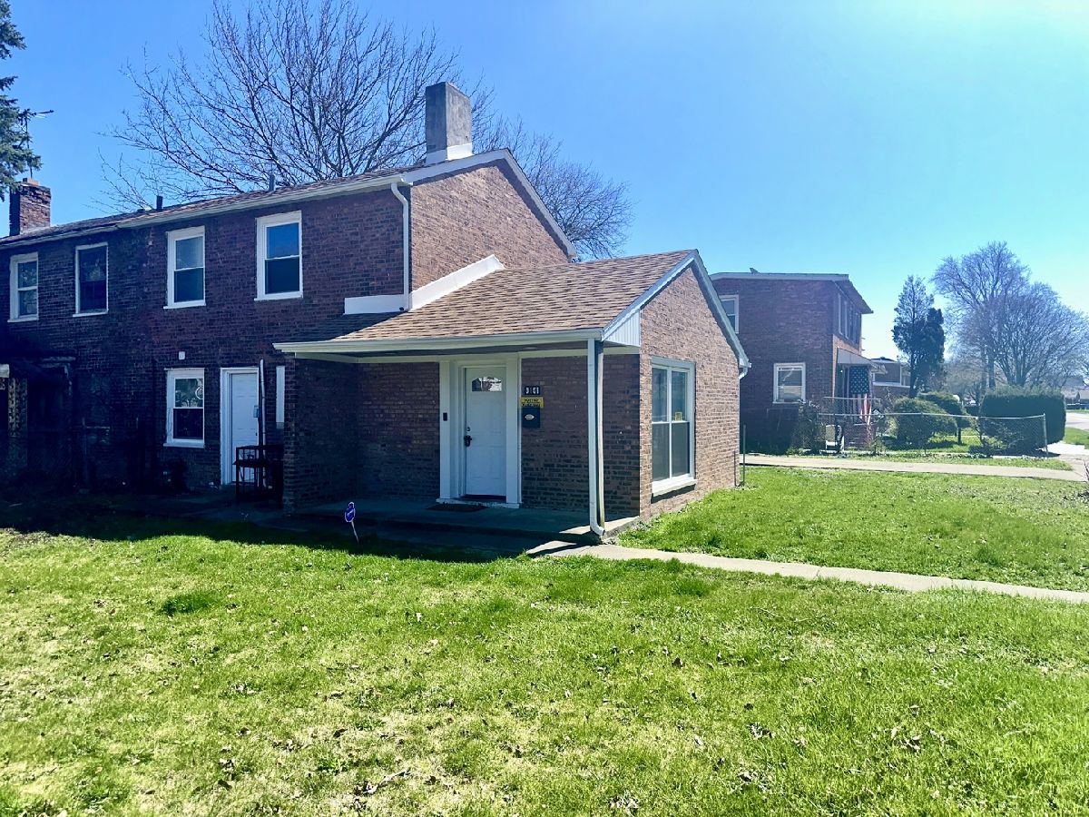 Homes & Townhomes Rented West Chesterfield Chicago Illinois, 9151 Forest