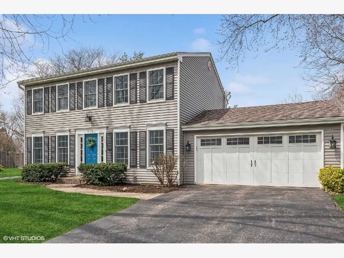 Homes Sold Carriage Crest Batavia Illinois, 675 Van Nortwick