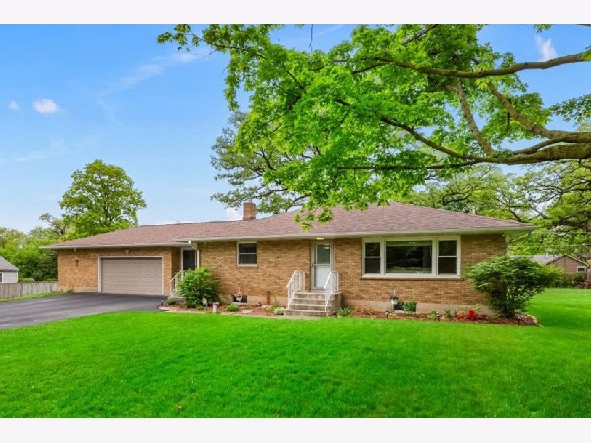 Homes Sold Five Island Park South Elgin Illinois, 7N016 Cary
