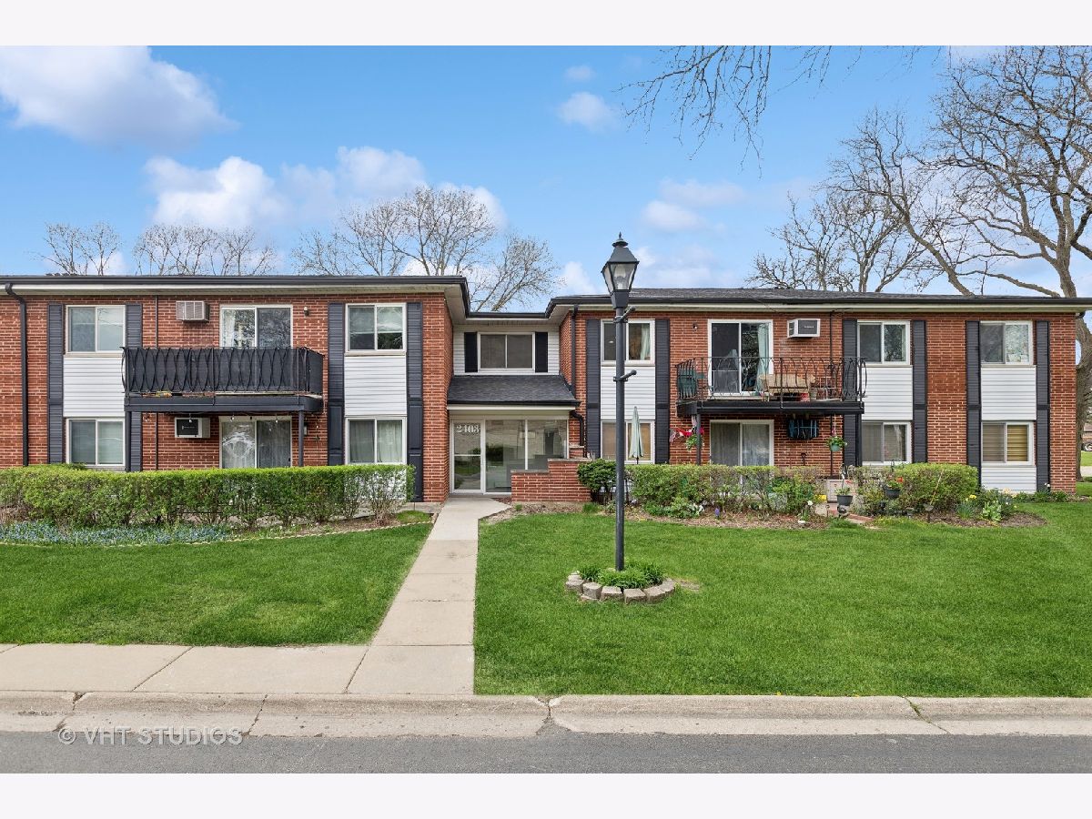 Condominiums Sold Brandenberry Park Arlington Heights Illinois, 2403 Brandenberry