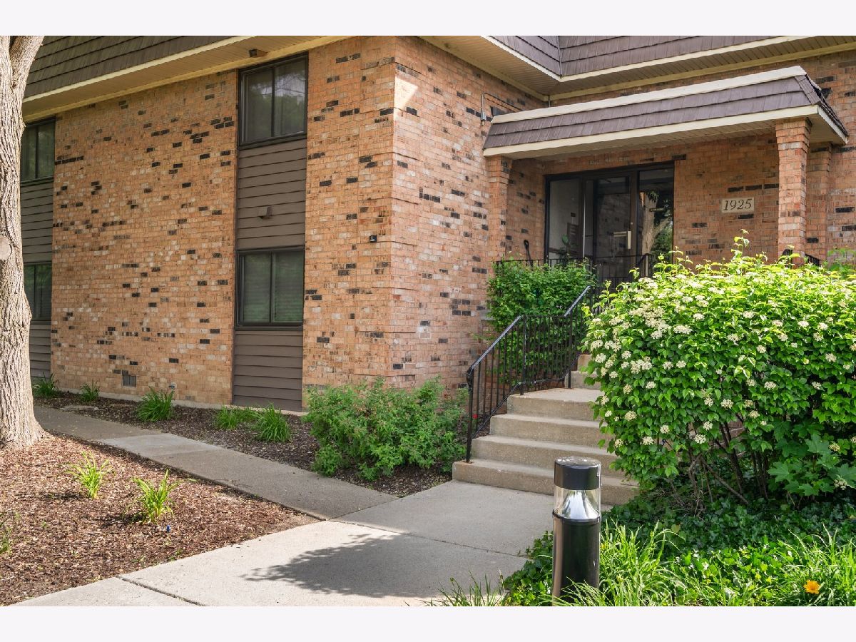 Condominiums Sold Acorn Woods Aurora Illinois, 1925 Tall Oaks