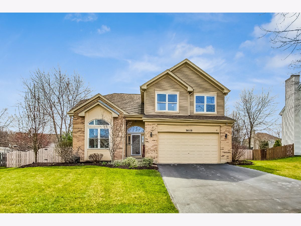 Homes Sold Deerpath Lake Villa Illinois, 36853 Deerview