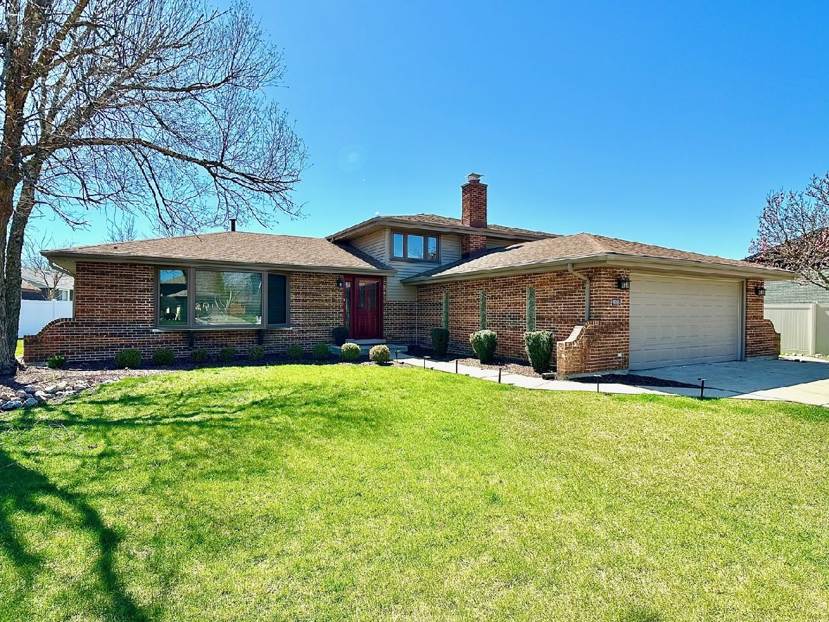 Condos & Townhomes & Homes Sold Clearview Orland Park Illinois, 9013 Lori