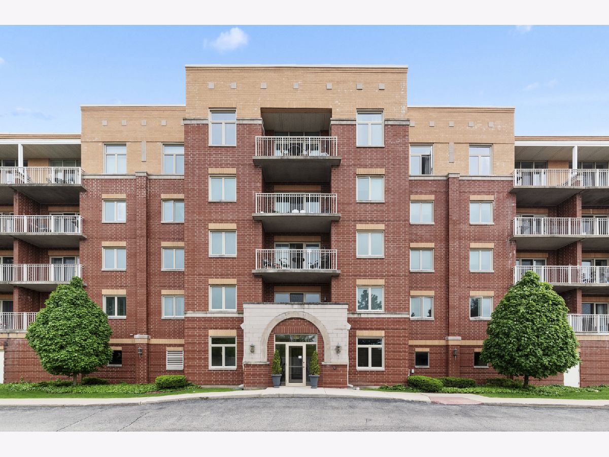 Condominiums Sold Oakview Estates Lombard Illinois, 500 Saint Charles