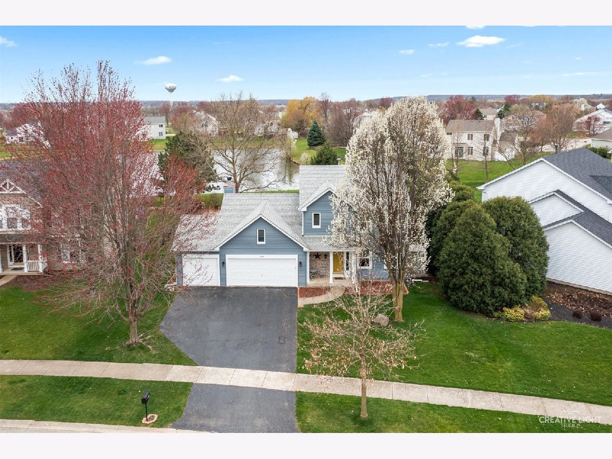 Homes & Condos & Townhomes Sold Lakeview Estates Oswego Illinois, 709 Churchill