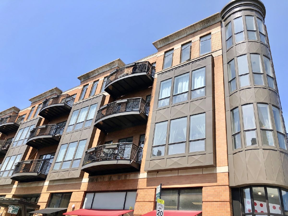 Condominiums Rented Lincoln Park Commons Chicago Illinois, 600 Drummond