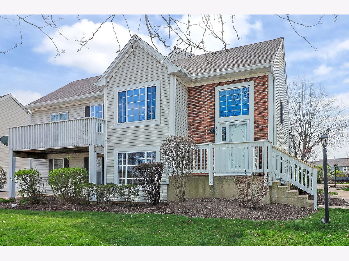 Townhomes & Condos Sold Summerwind North Aurora Illinois, 701 Hidden Creek