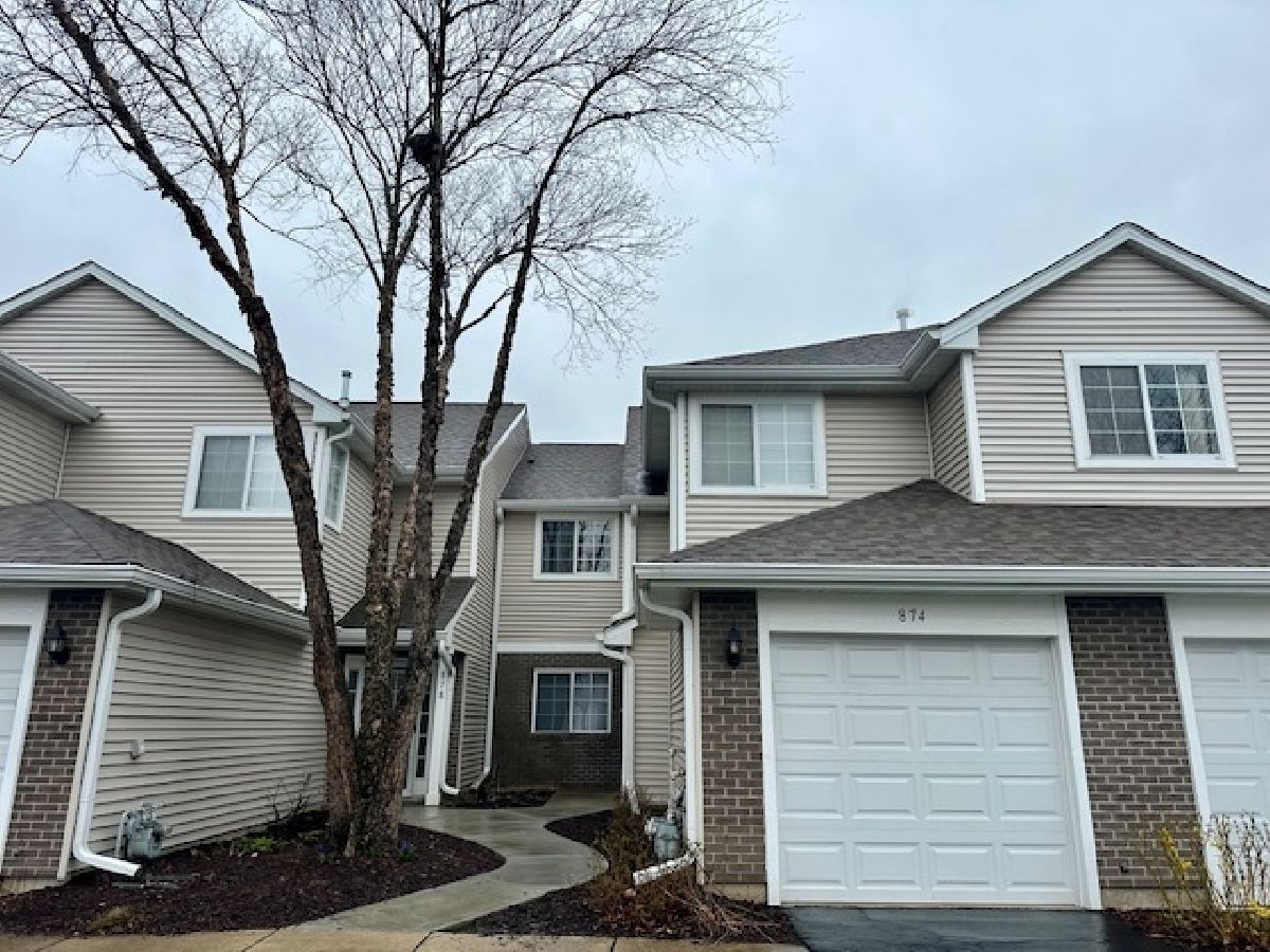Townhomes & Condos Rented Cambria Lombard Illinois, 874 Addison