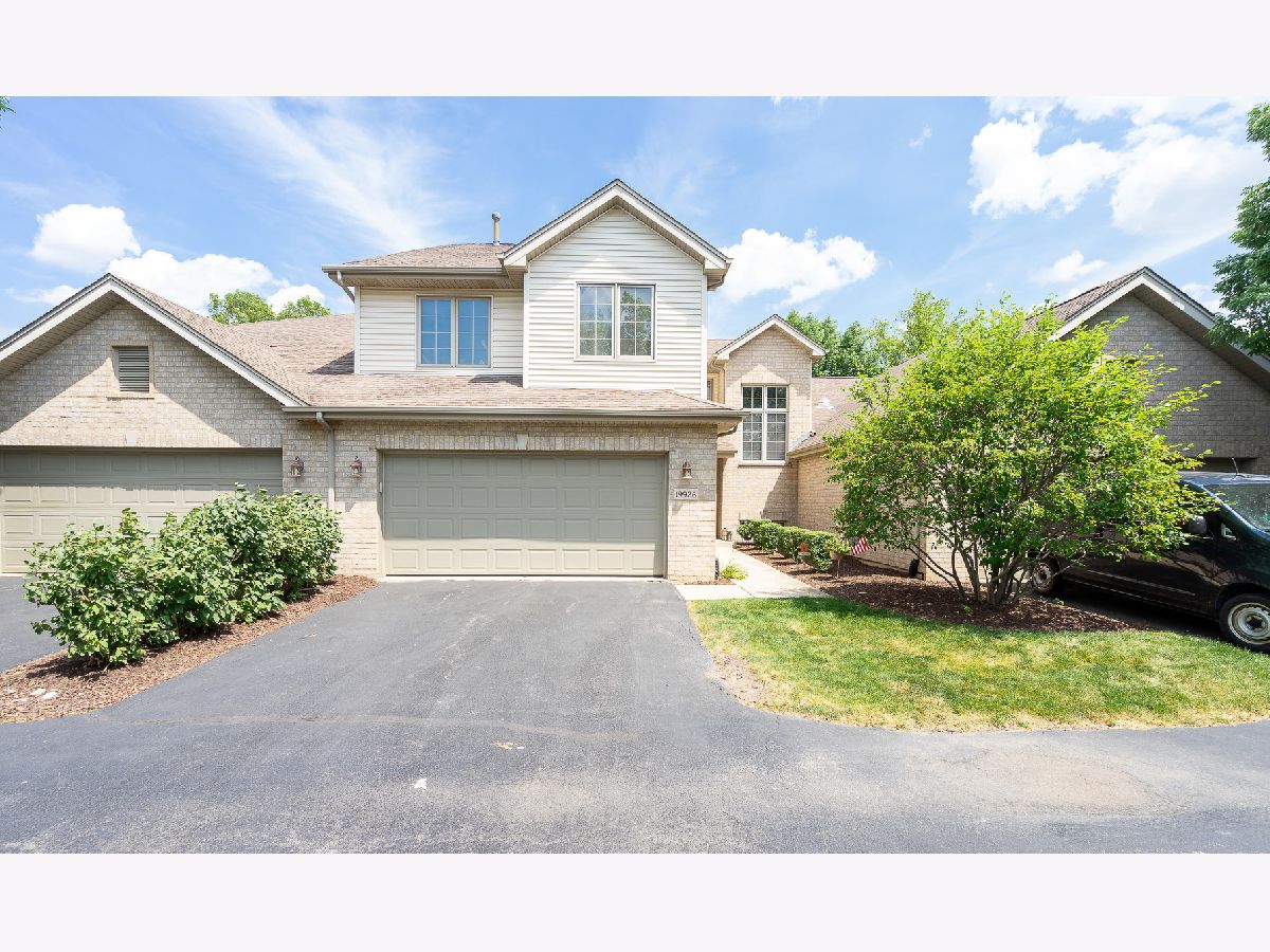 Townhomes Sold Crystal Lake Townhomes Frankfort Illinois, 19926 Crystal Lake