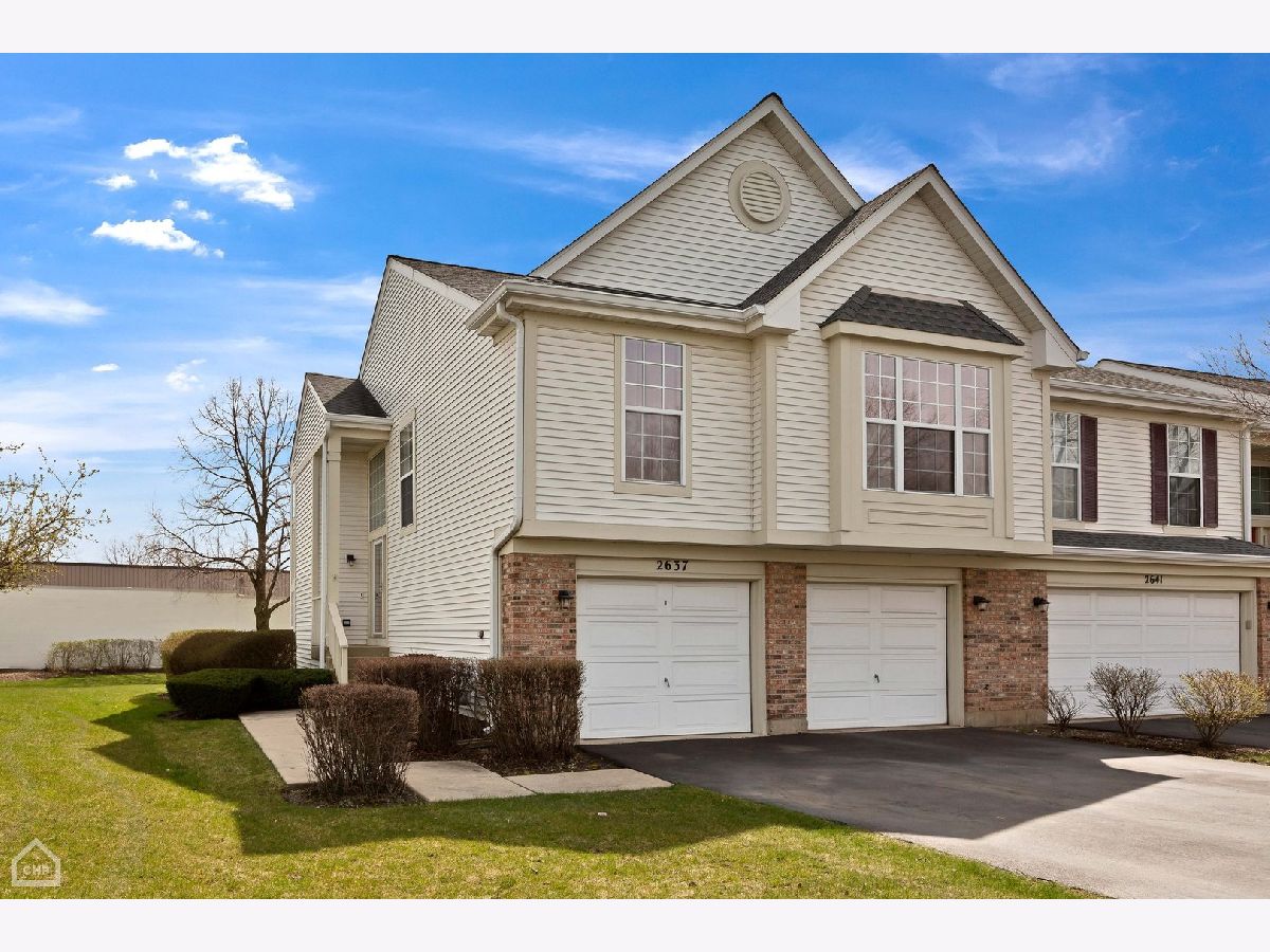 Townhomes & Condos Sold Lost Creek Arlington Heights Illinois, 2637 Embers