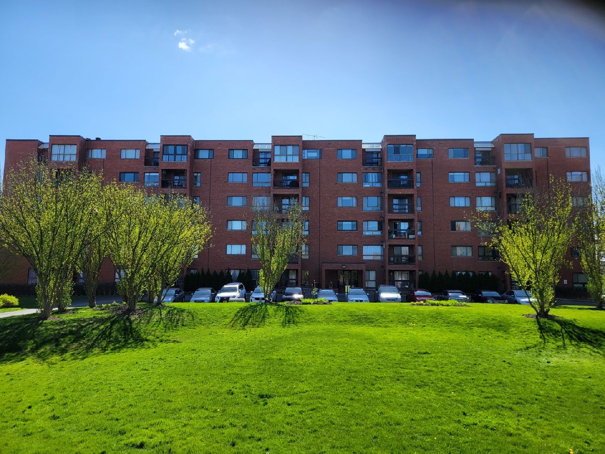 Triumvera Glenview IL, Condos & Townhomes For Sale & For Rent Sadie