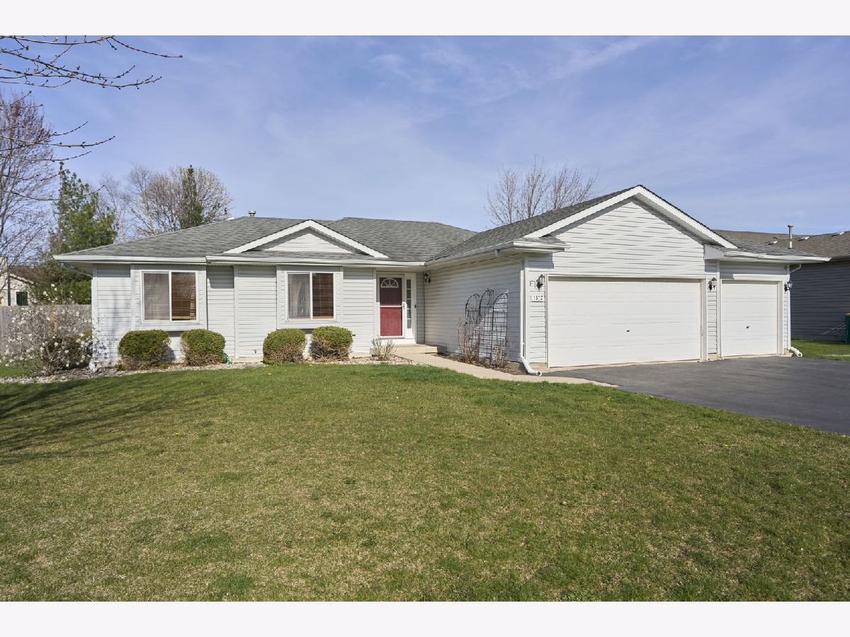 Homes Sold Cumberland South Joliet Illinois, 1307 Howland