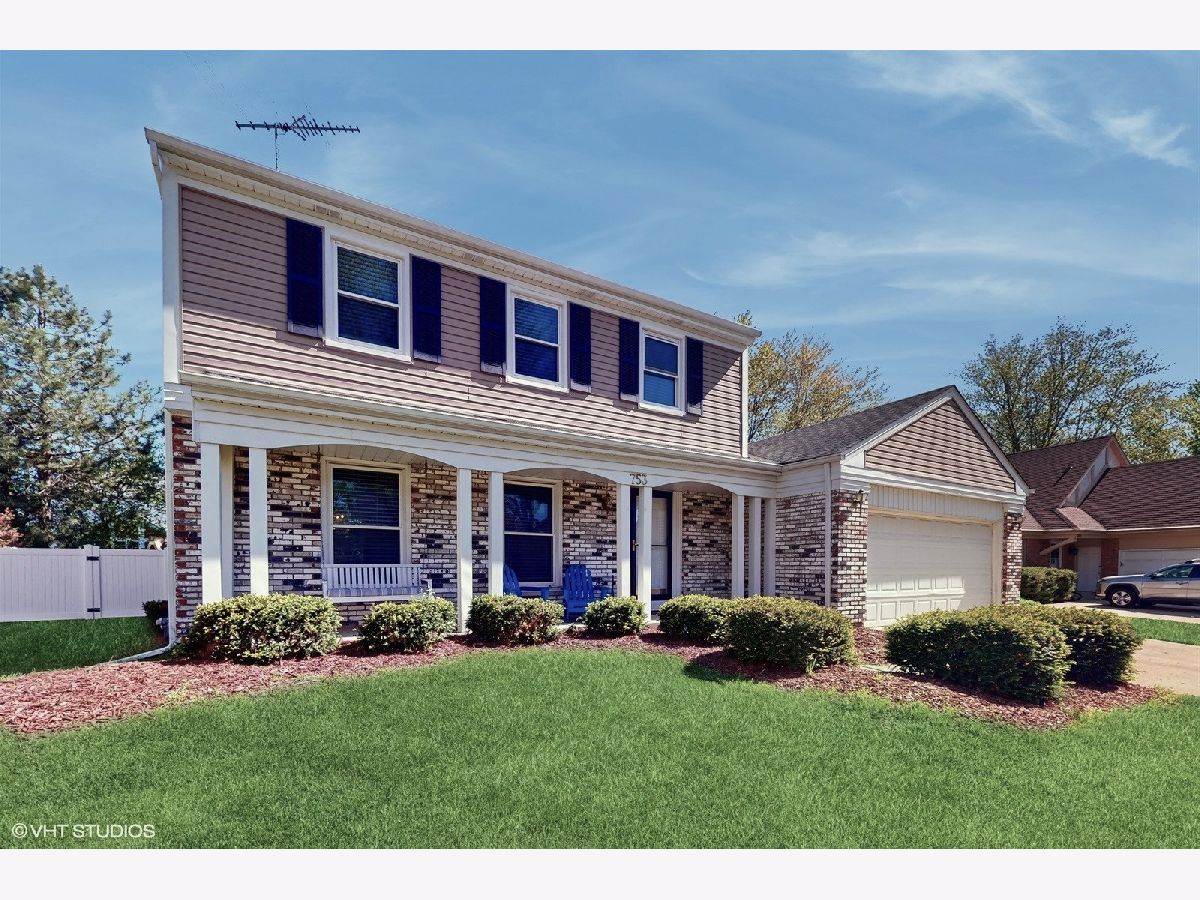 Homes Sold Strathmore Grove Buffalo Grove Illinois, 753 Chaucer