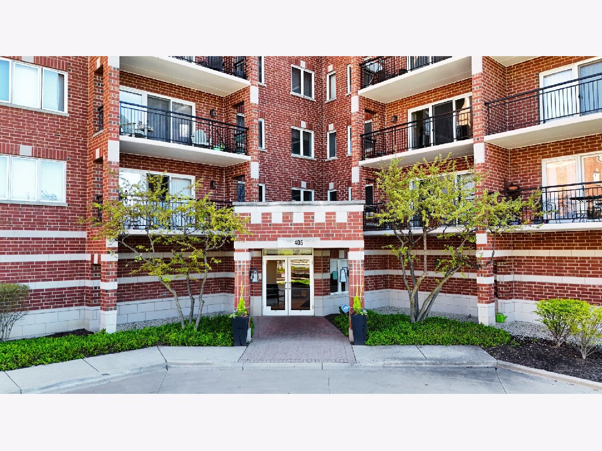 Condominiums Sold Waterford Place Wheaton Illinois, 405 Front